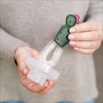 Imagen de Set Cepillos Limpiamemas Con Recipiente escurridor Boon - Marrón