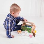 Imagen de Casa Granja de encastre y clasificación en madera Bigjigs