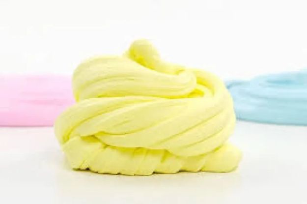 Imagen de Slime Baba Esponjosa Fluffy Water Elf Masa Sensorial 120ml - Amarillo pastel