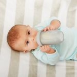 Imagen de Mamadera Anticolico Bolsa Tetina Silicona Para Bebes 3m Gris